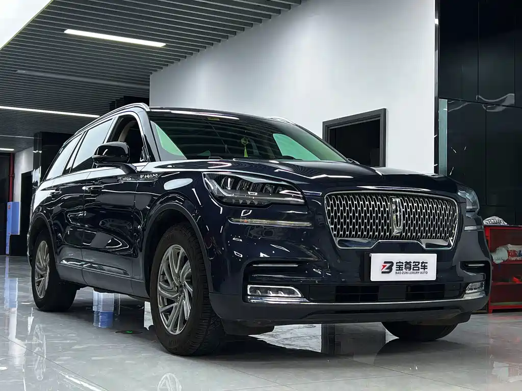Lincoln Aviator — миниатюра 3