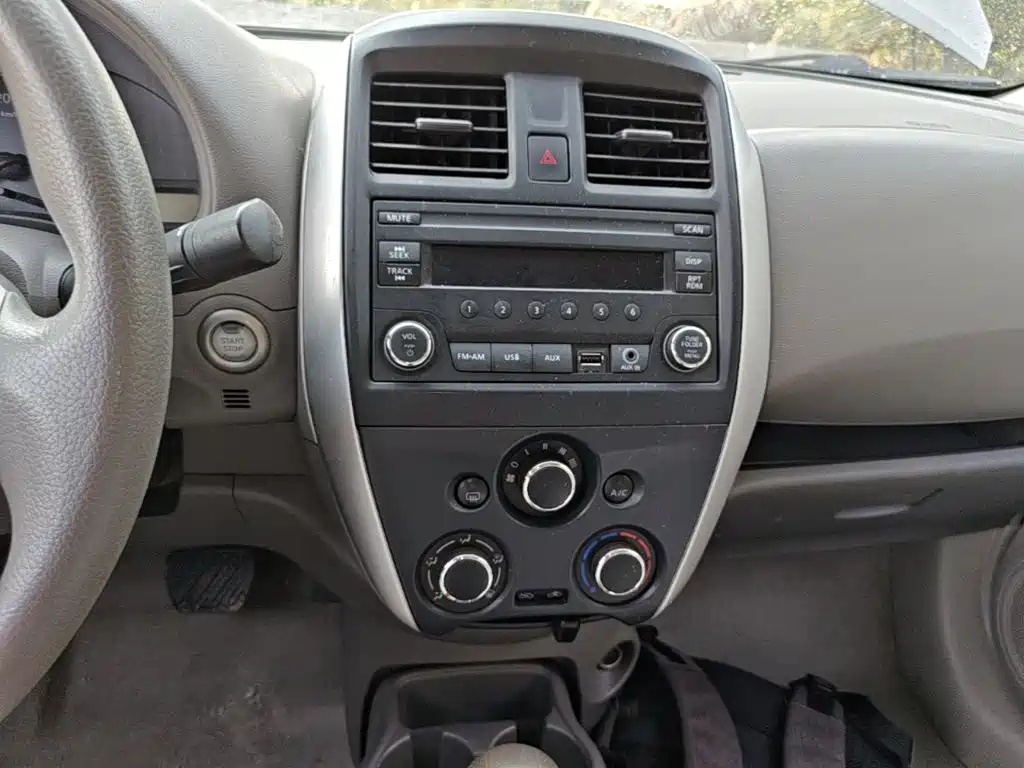 Nissan Sunny — миниатюра 13