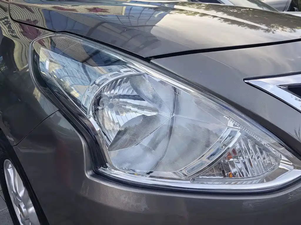 Nissan Sunny — миниатюра 18