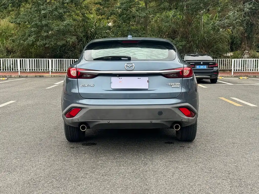 MAZDA CX 4