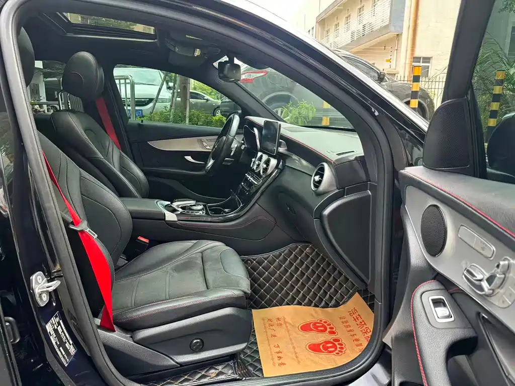 Mercedes-Benz GLC Coupe AMG — миниатюра 11