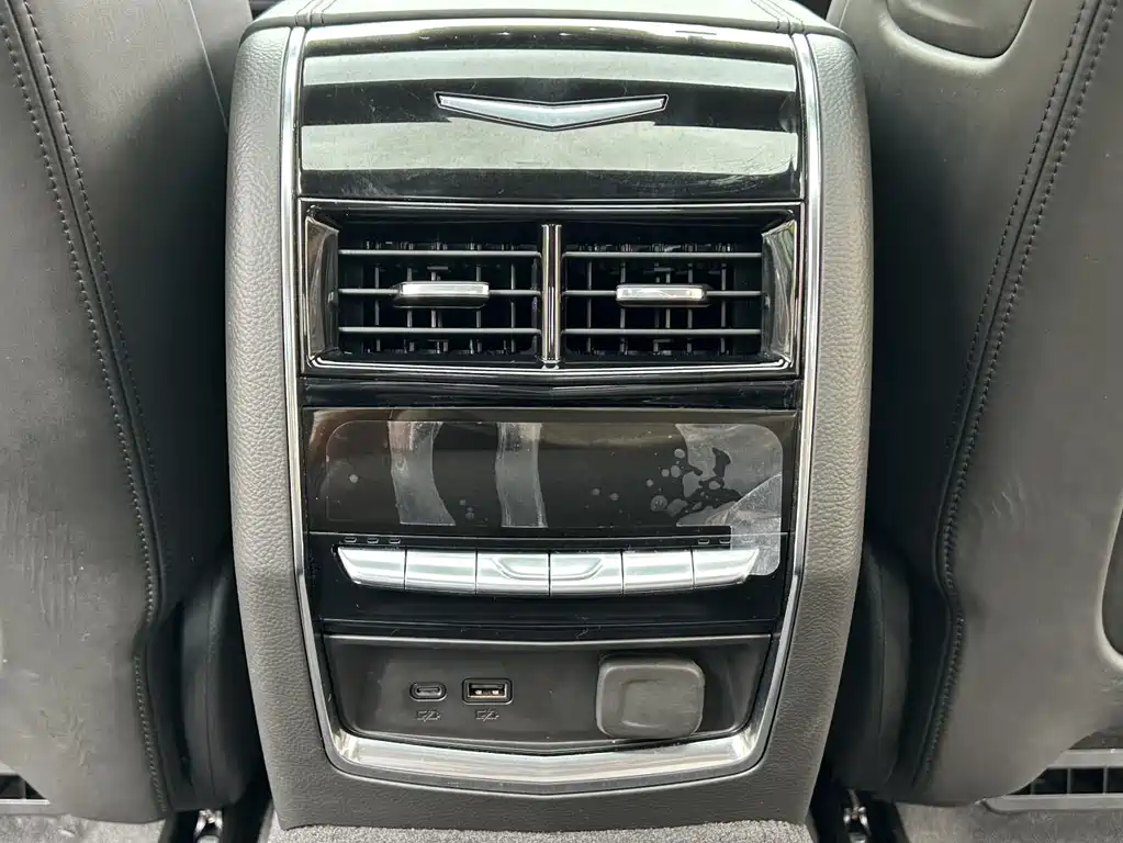 Cadillac CT6 — миниатюра 12