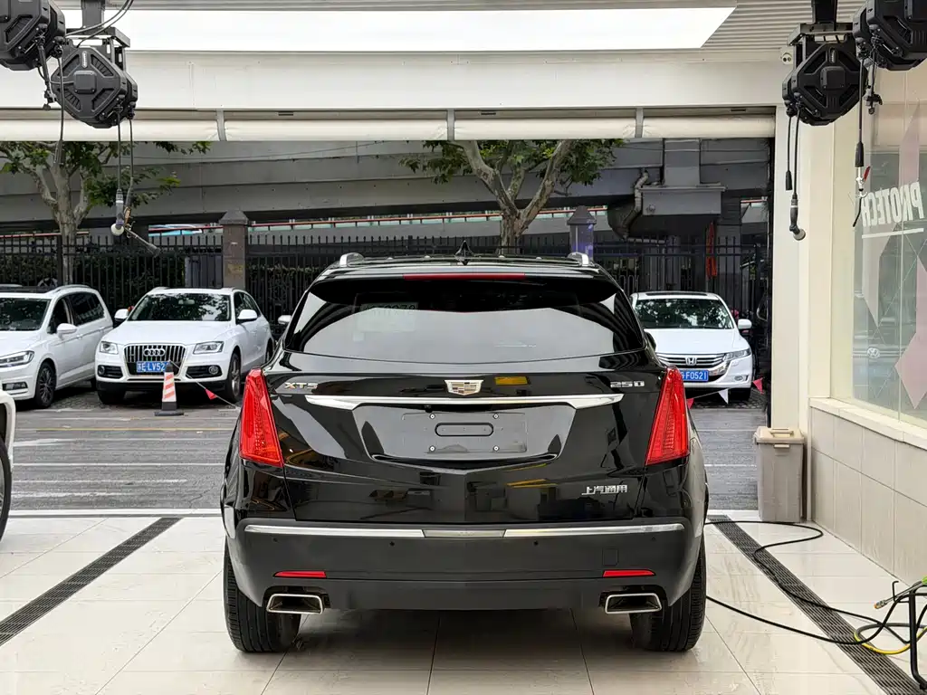 Cadillac XT5 — миниатюра 14