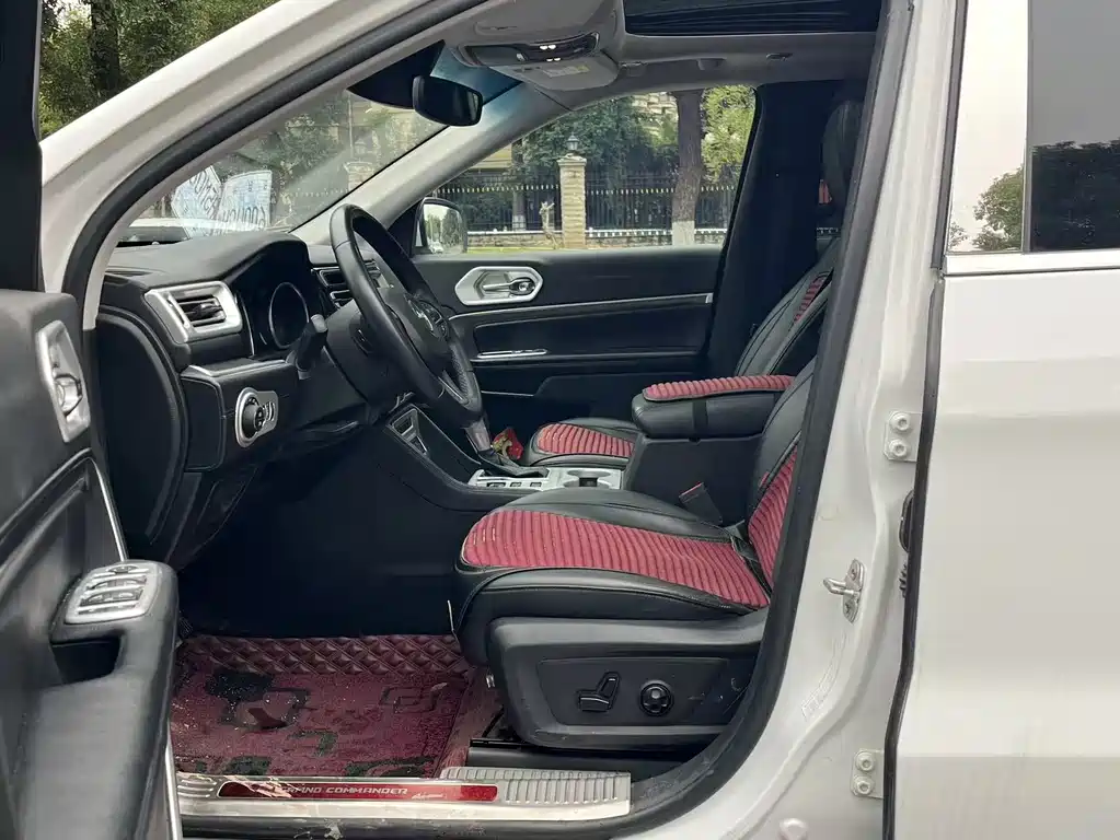 JEEP GRAND COMMANDER