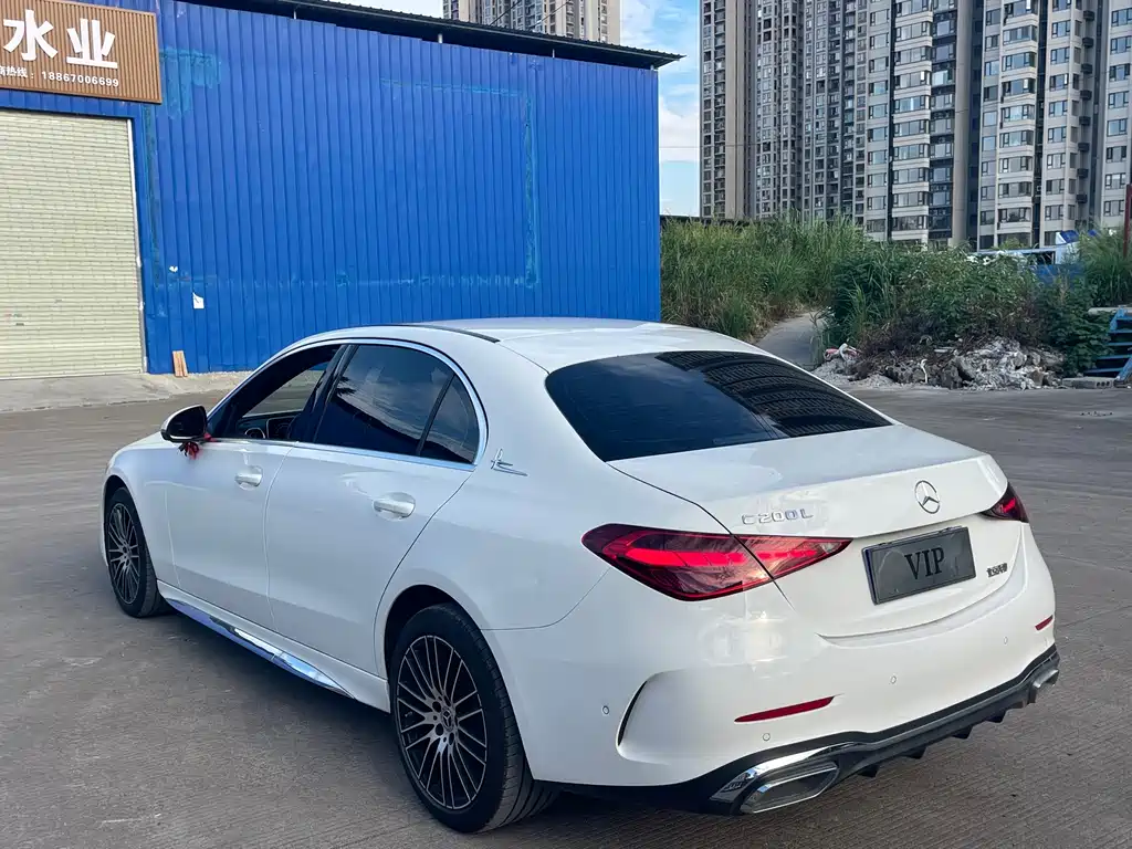 Mercedes-Benz C-Class — миниатюра 6