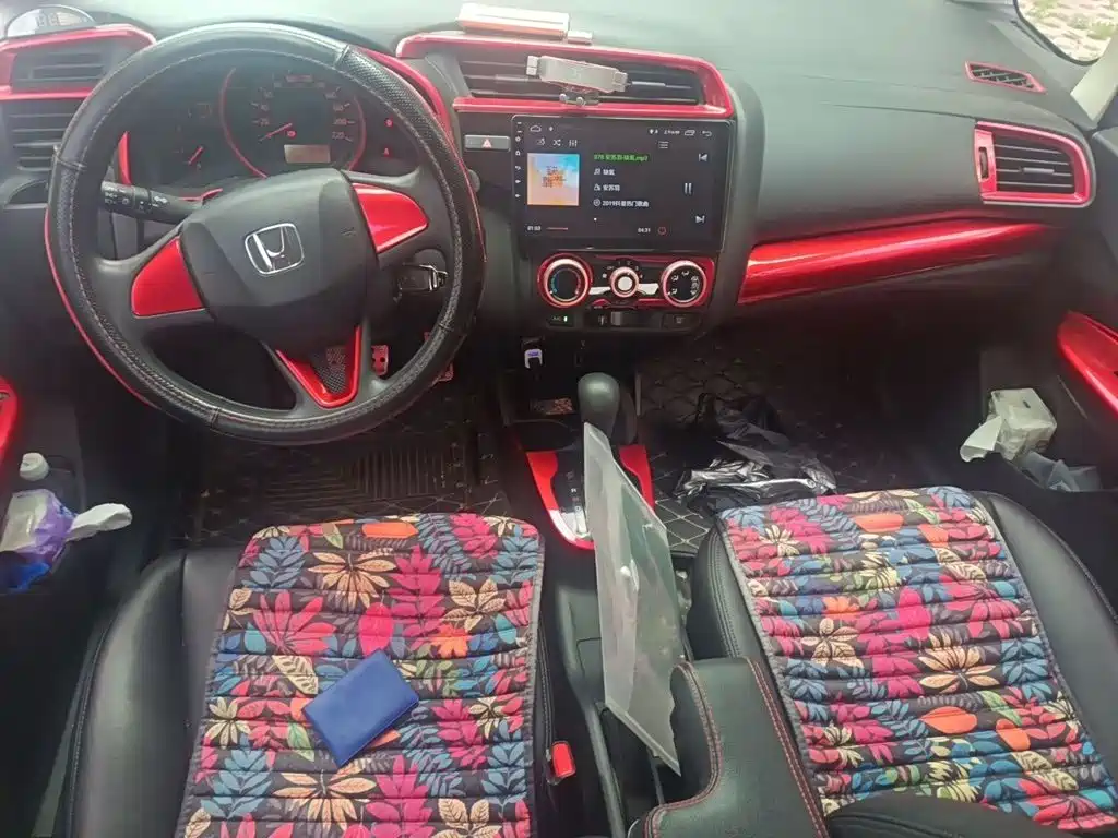 Honda Fit — миниатюра 5