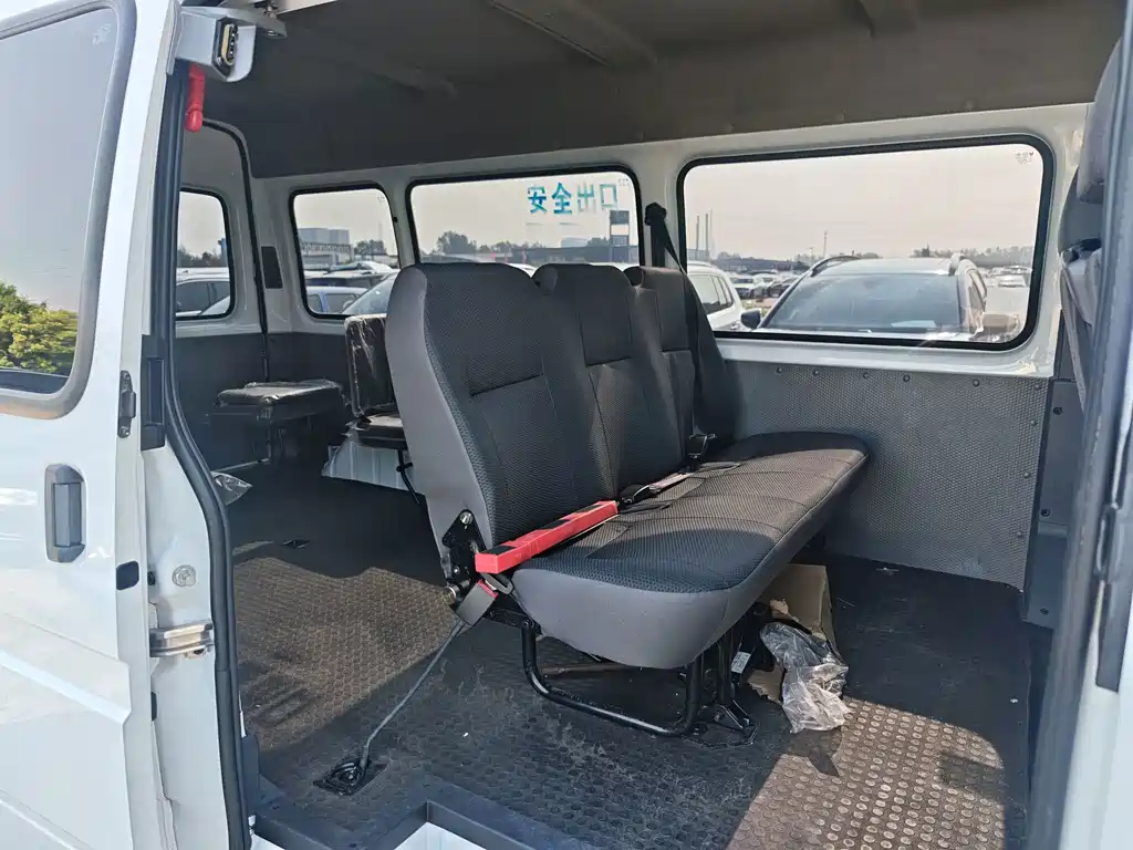 JMC Tesla — миниатюра 10