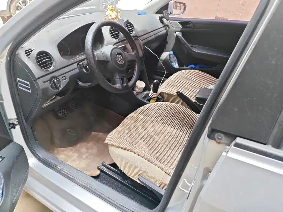 Volkswagen Jetta — миниатюра 9