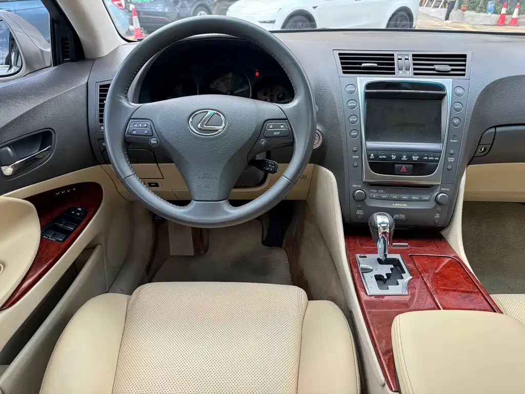 Lexus GS — миниатюра 10