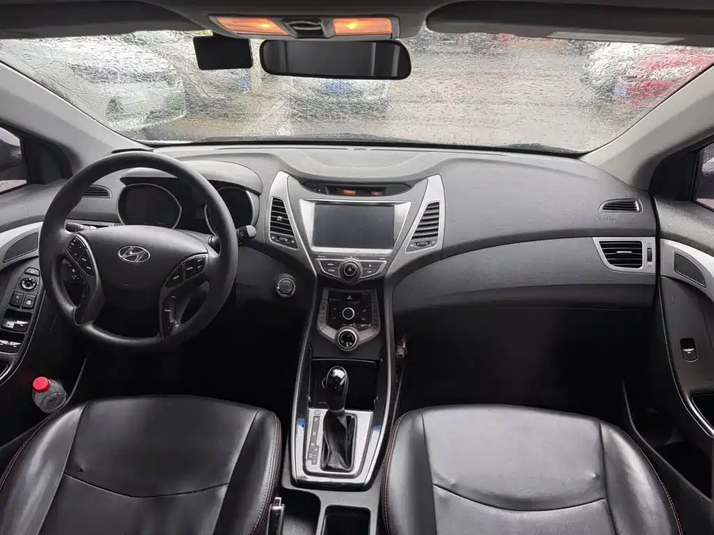 Hyundai Elantra Langdong — миниатюра 6