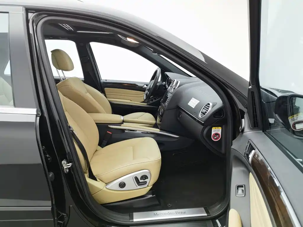 Mercedes-Benz M-Class — миниатюра 23