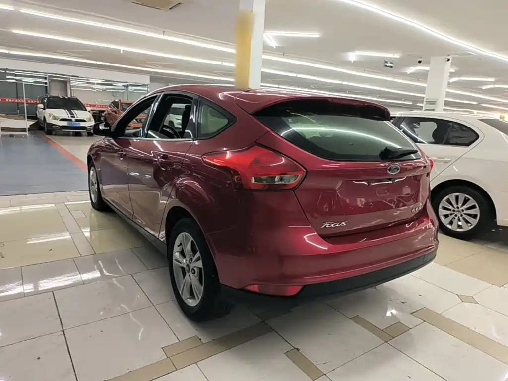 Ford Focus — миниатюра 5