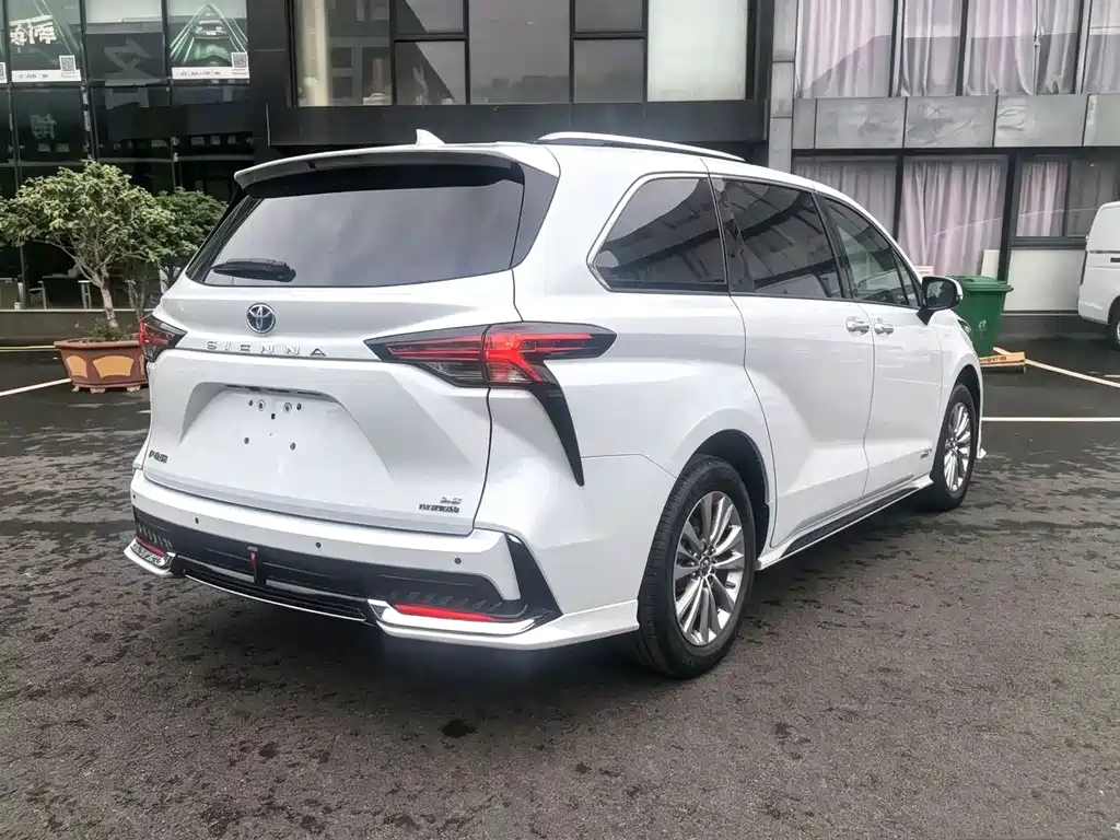 Toyota Sienna 2023 2.5L Comfort