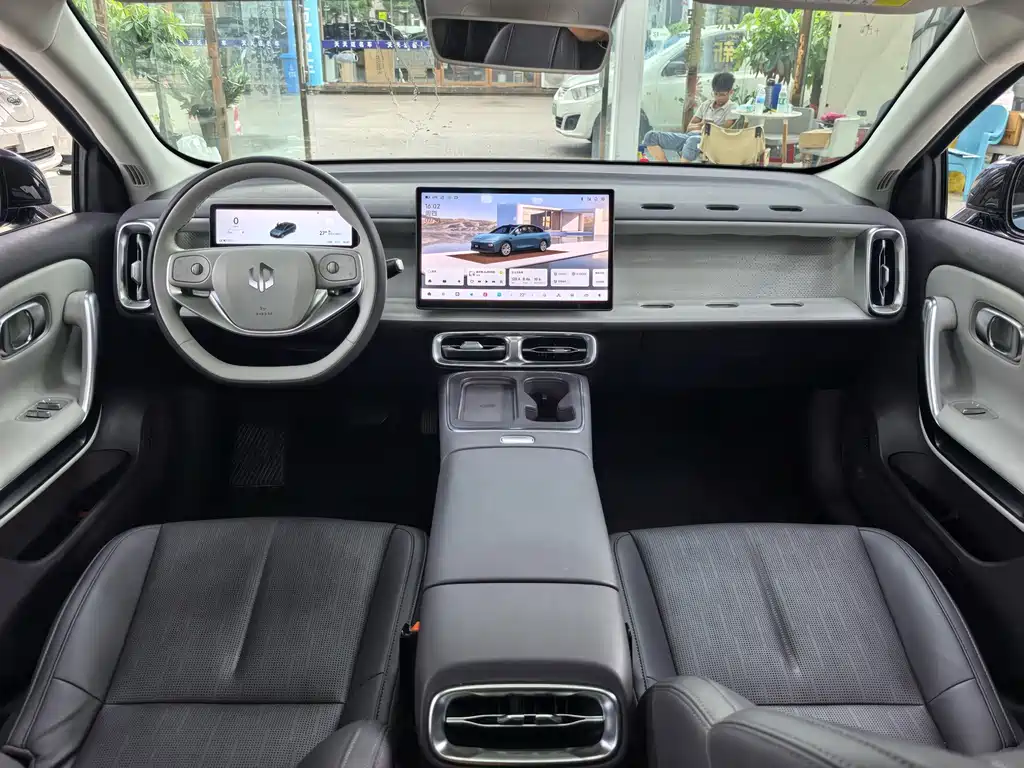 Leapmotor Ноль один. — миниатюра 12