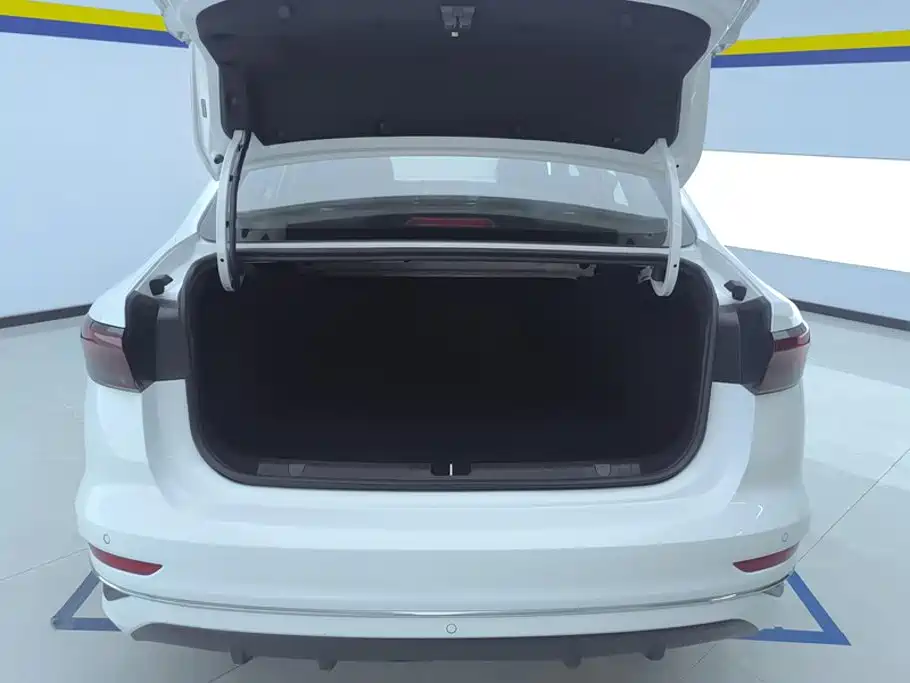 Geely Emgrand — миниатюра 4