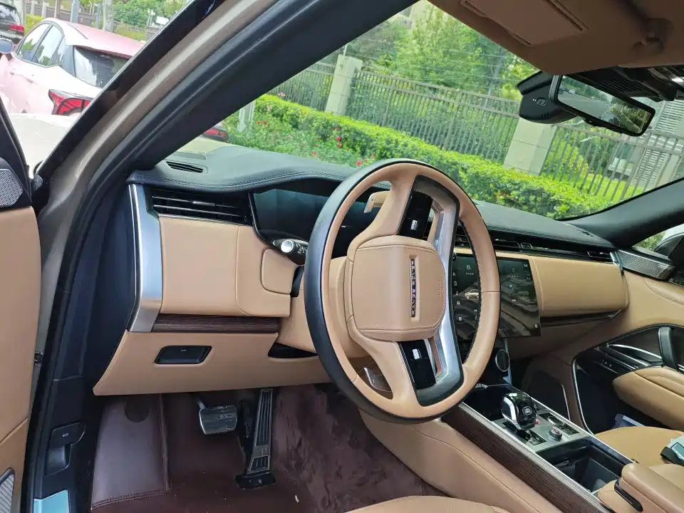 Land Rover Range Rover — миниатюра 2