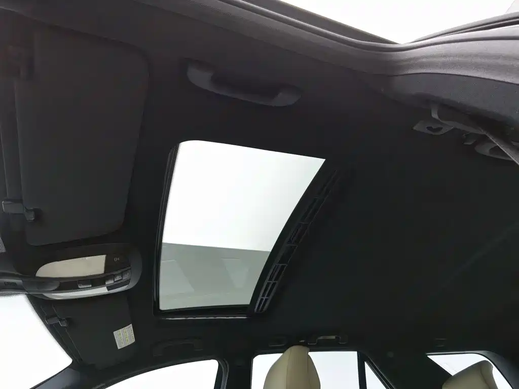 Mercedes-Benz M-Class — миниатюра 14