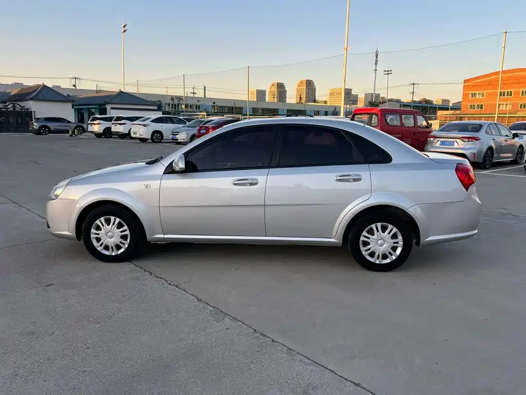 Buick Excelle — миниатюра 2