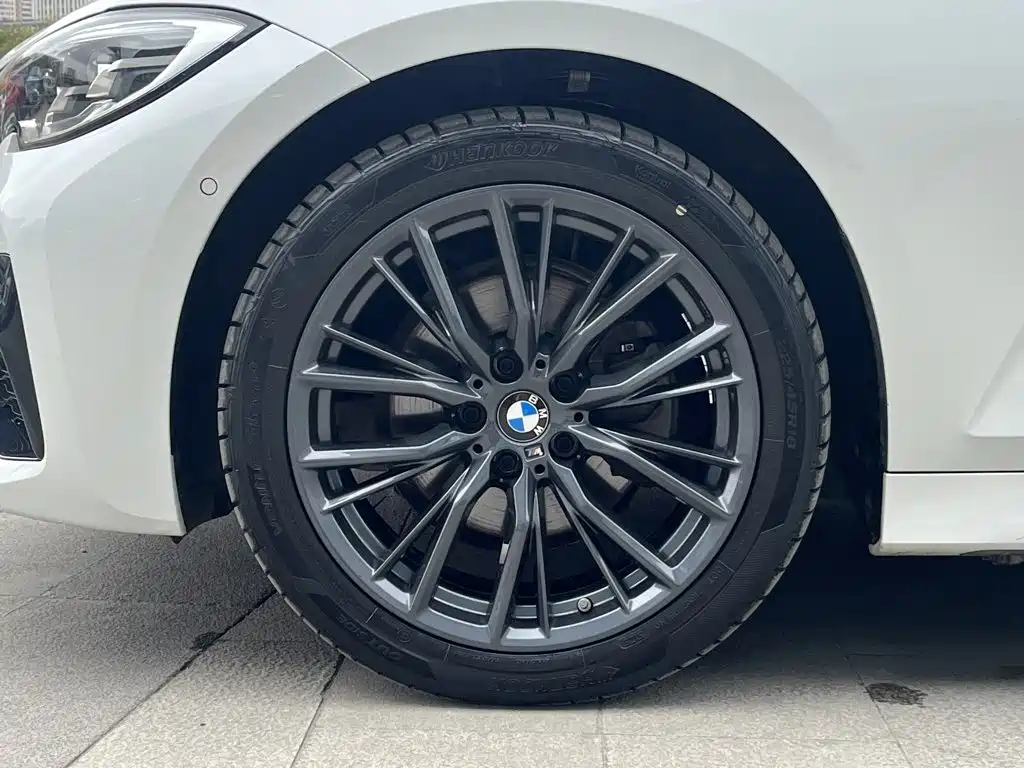 BMW 3 Series — миниатюра 10