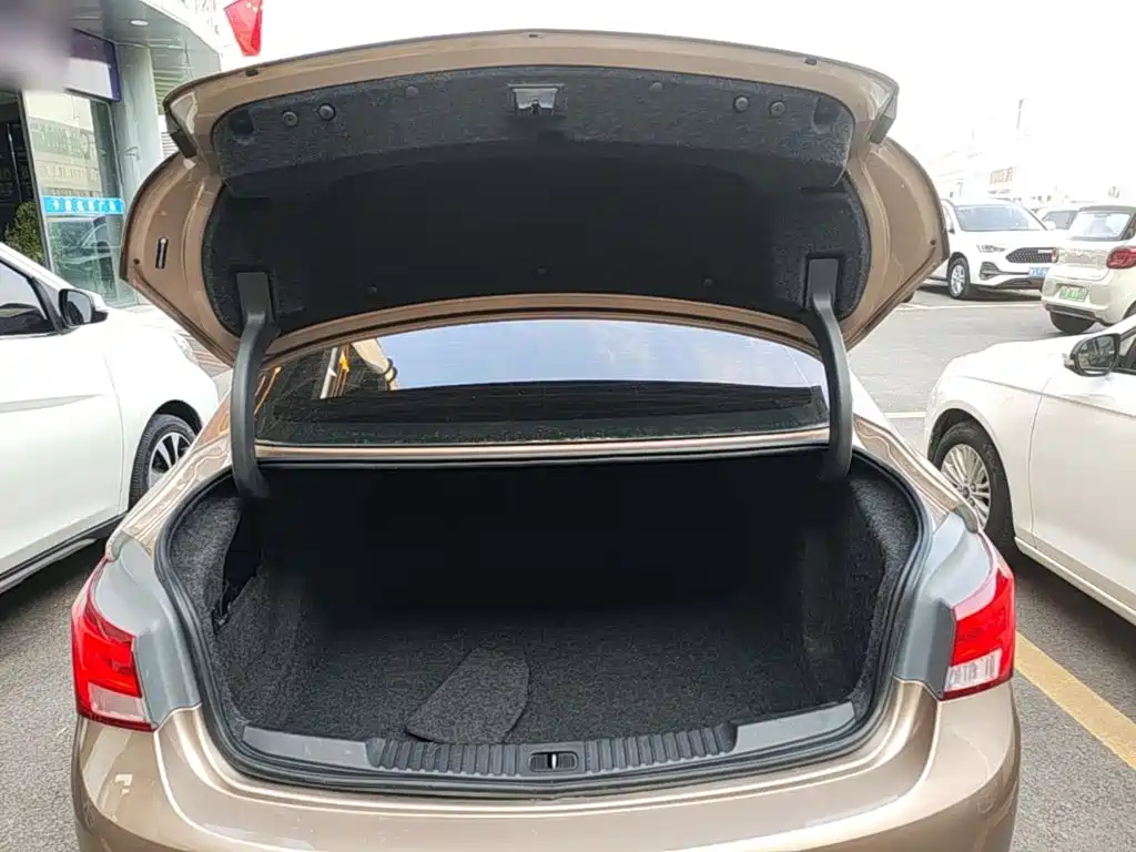 Buick Verano — миниатюра 19