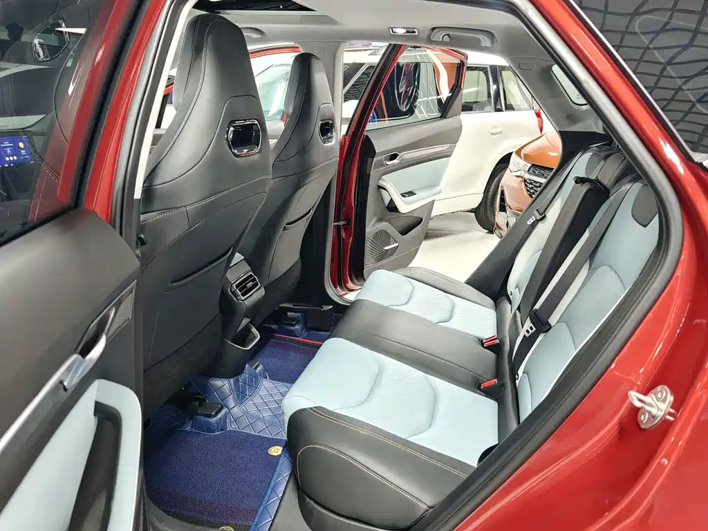 Geely Emgrand S — миниатюра 6
