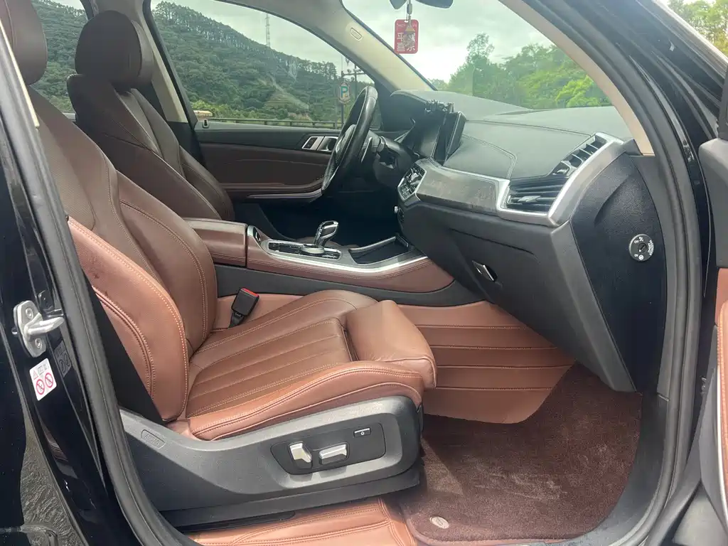 BMW X5 (Import) — миниатюра 12