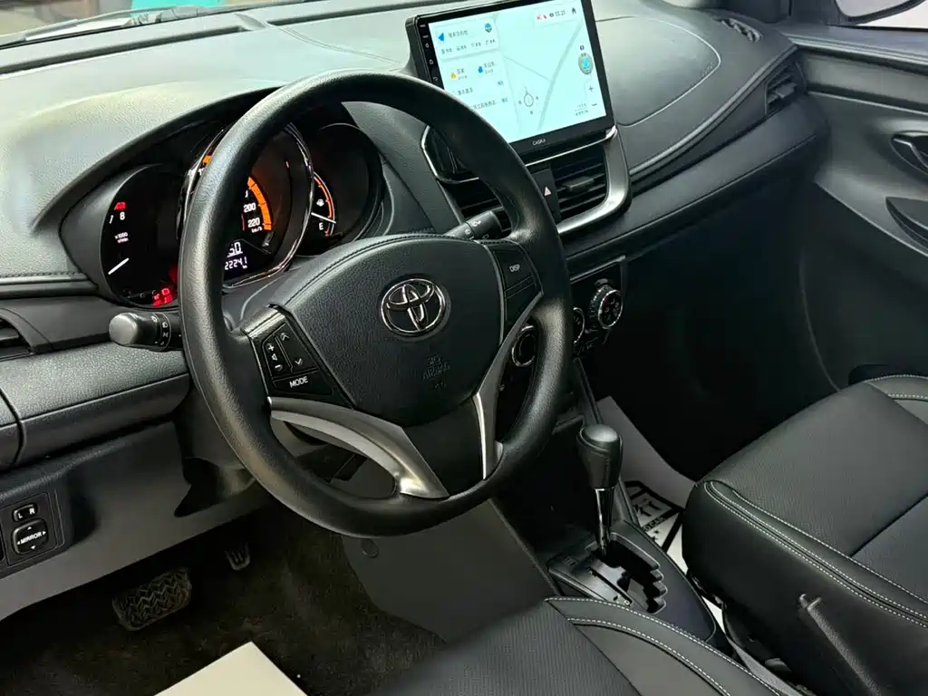 TOYOTA YARIS L ZHIXUAN