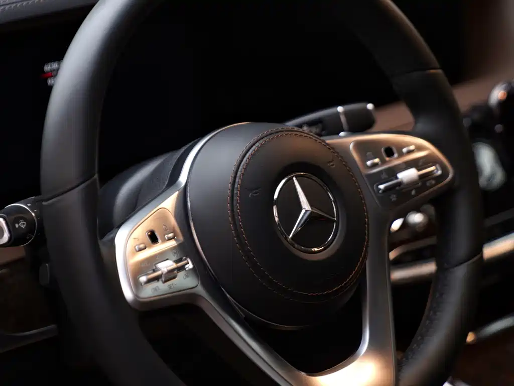 Mercedes-Benz S-Class — миниатюра 24