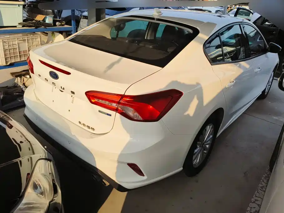 Ford Focus — миниатюра 2