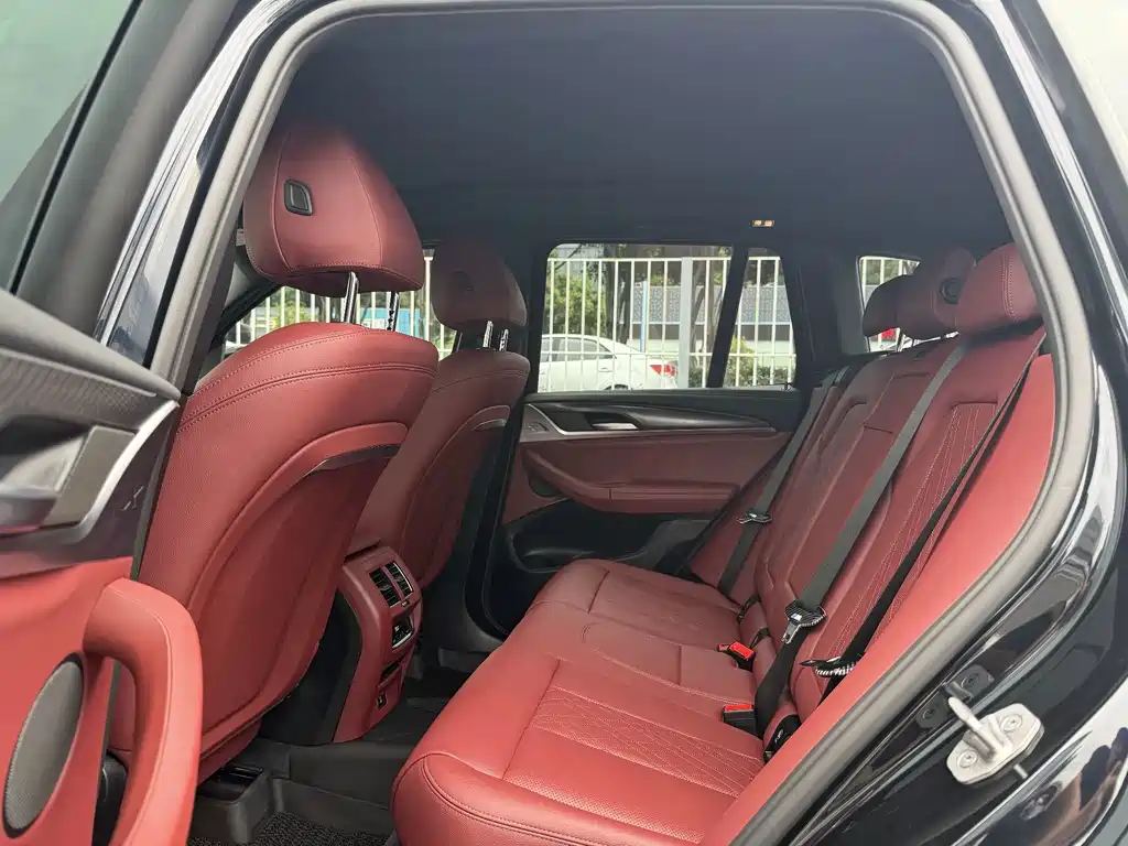 BMW X3 — миниатюра 10