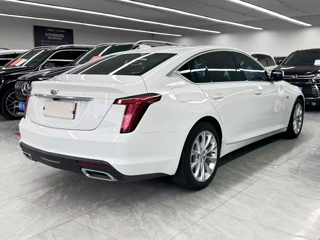 Cadillac CT5 — миниатюра 4