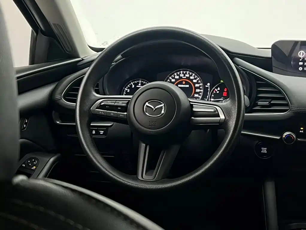 Mazda 3 Axela — миниатюра 16