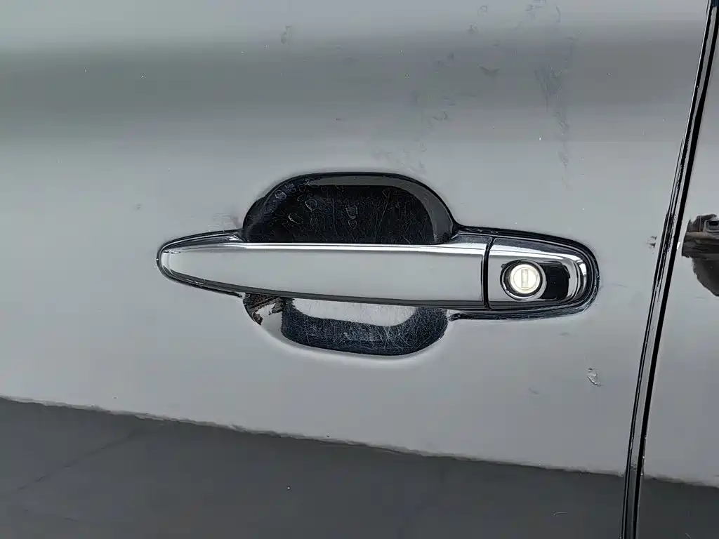 Toyota Highlander — миниатюра 18