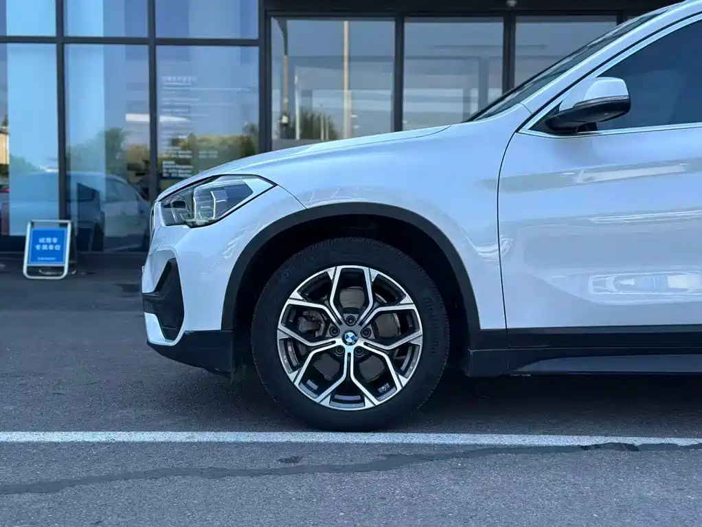 BMW X1 — миниатюра 5