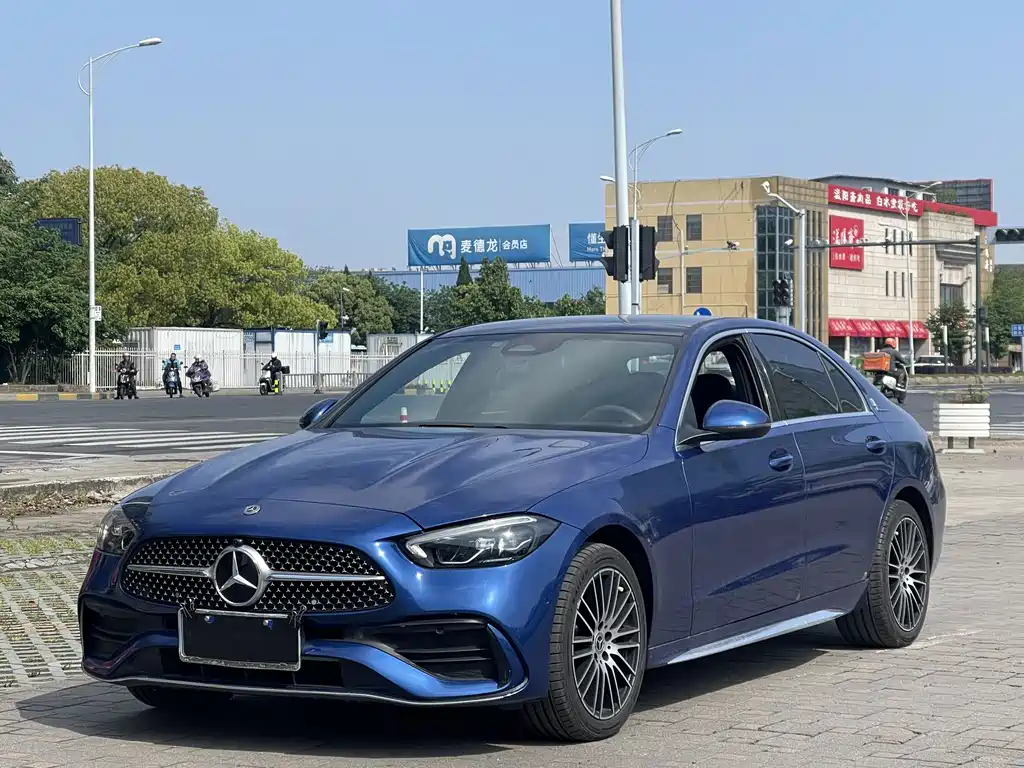 Mercedes-Benz C-Class 2021