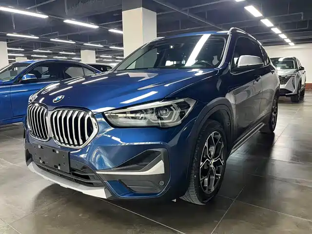BMW  X1 2021