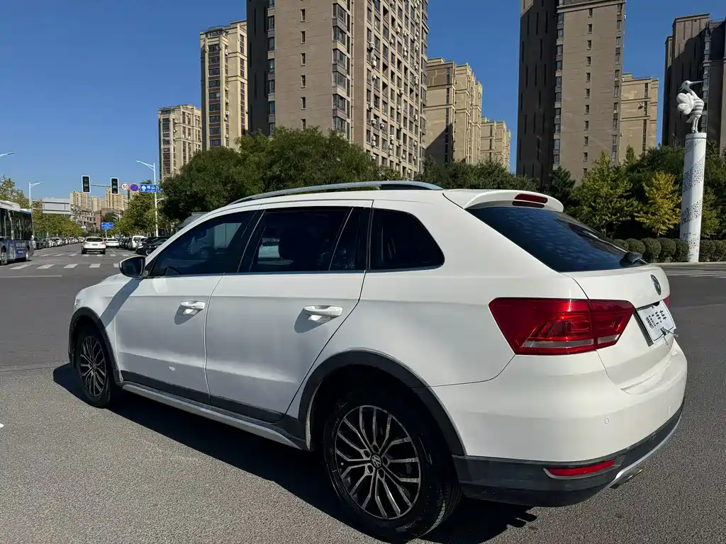 Volkswagen Cross Lavida — миниатюра 7
