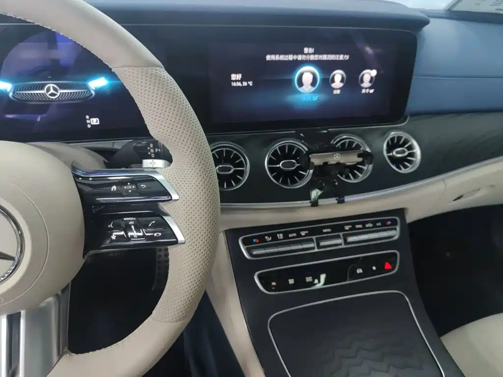Mercedes-Benz E-Class (Import) — миниатюра 8