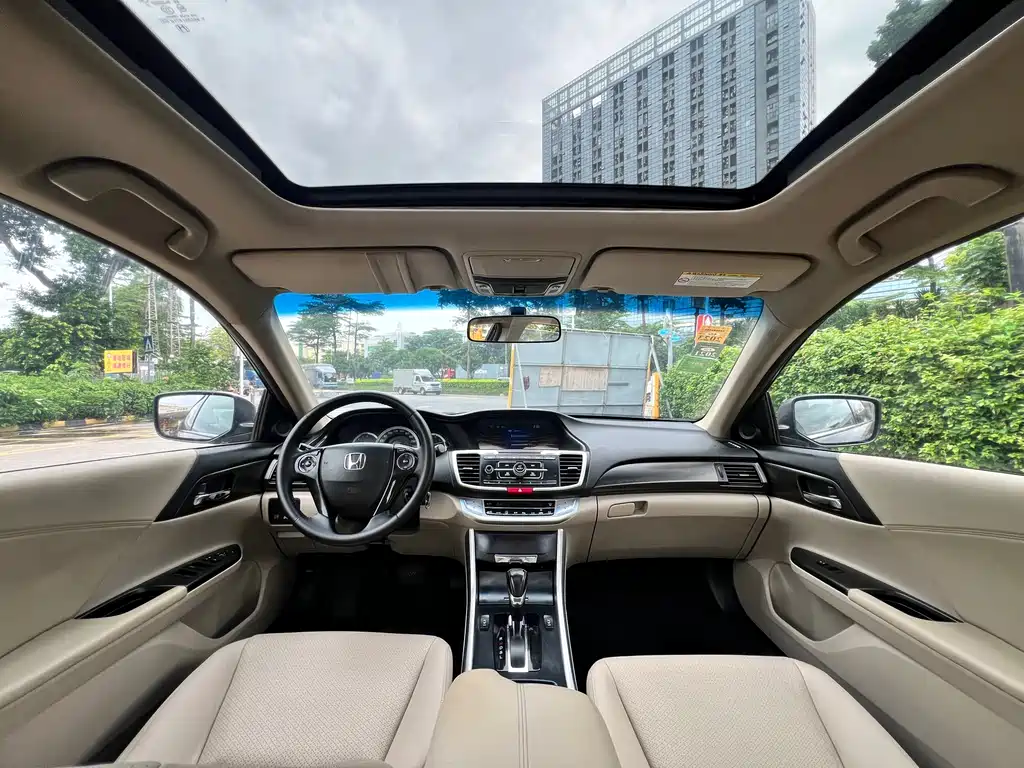 Honda Accord — миниатюра 10