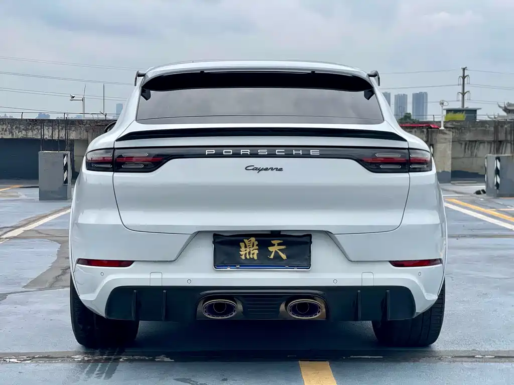 PORSCHE CAYENNE