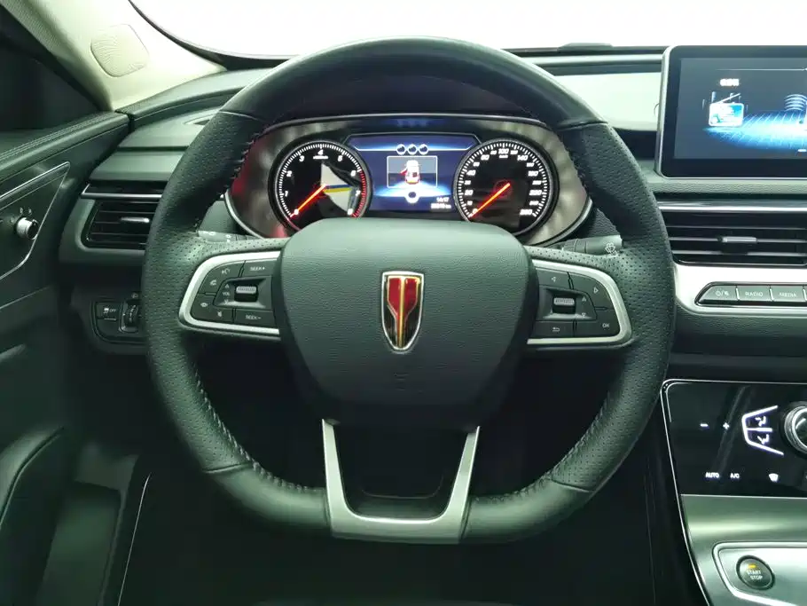 Hongqi Hongqi H5 — миниатюра 14