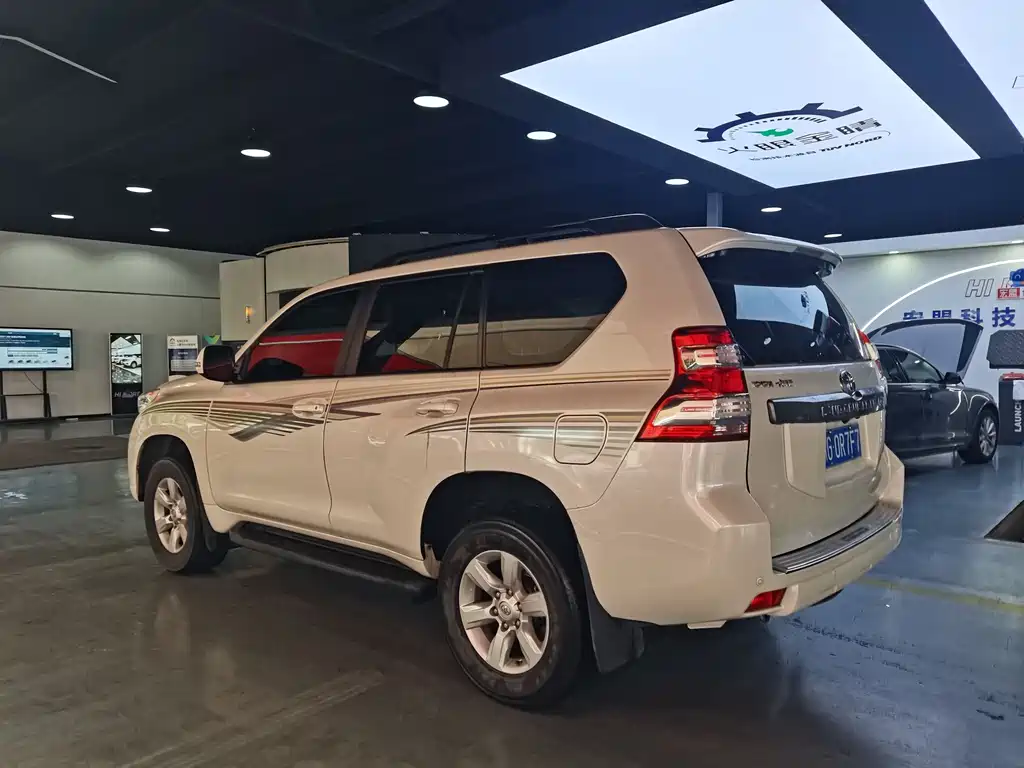 Toyota Prado — миниатюра 9
