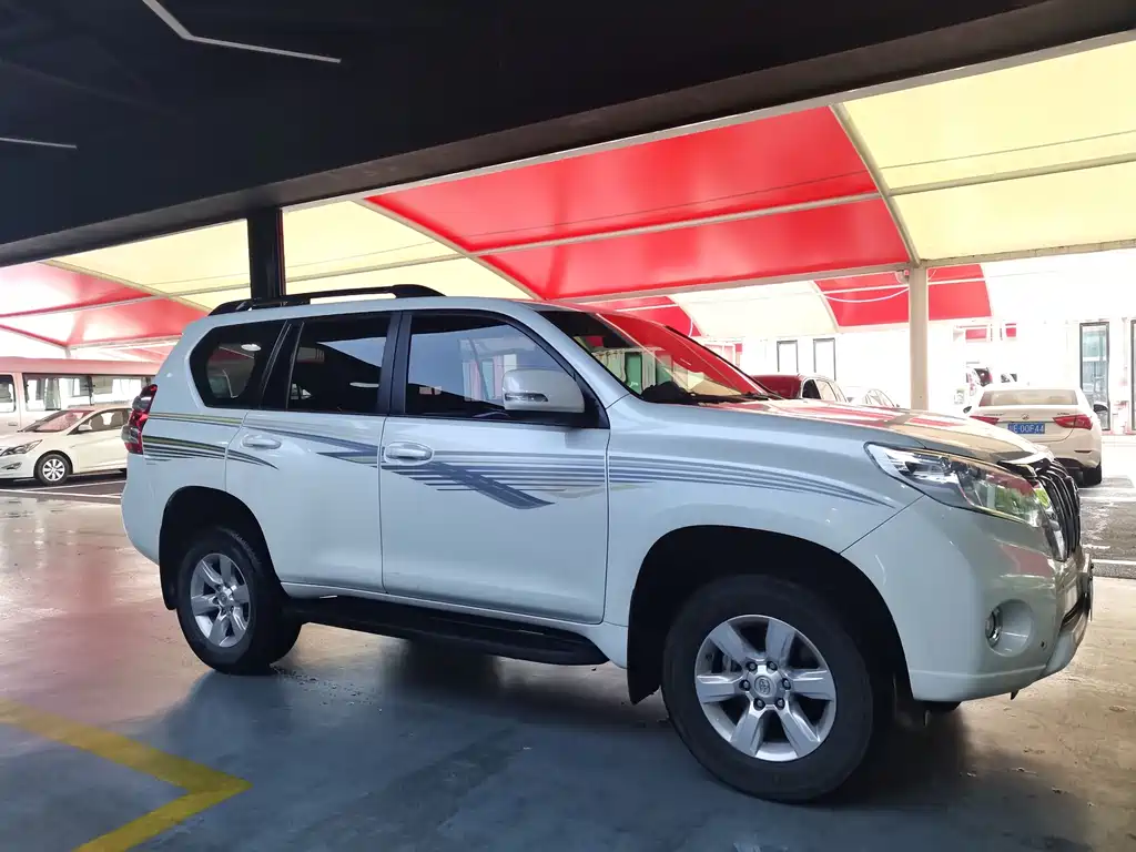 Toyota Prado — миниатюра 10