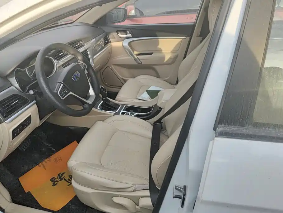 Geely Emgrand — миниатюра 9