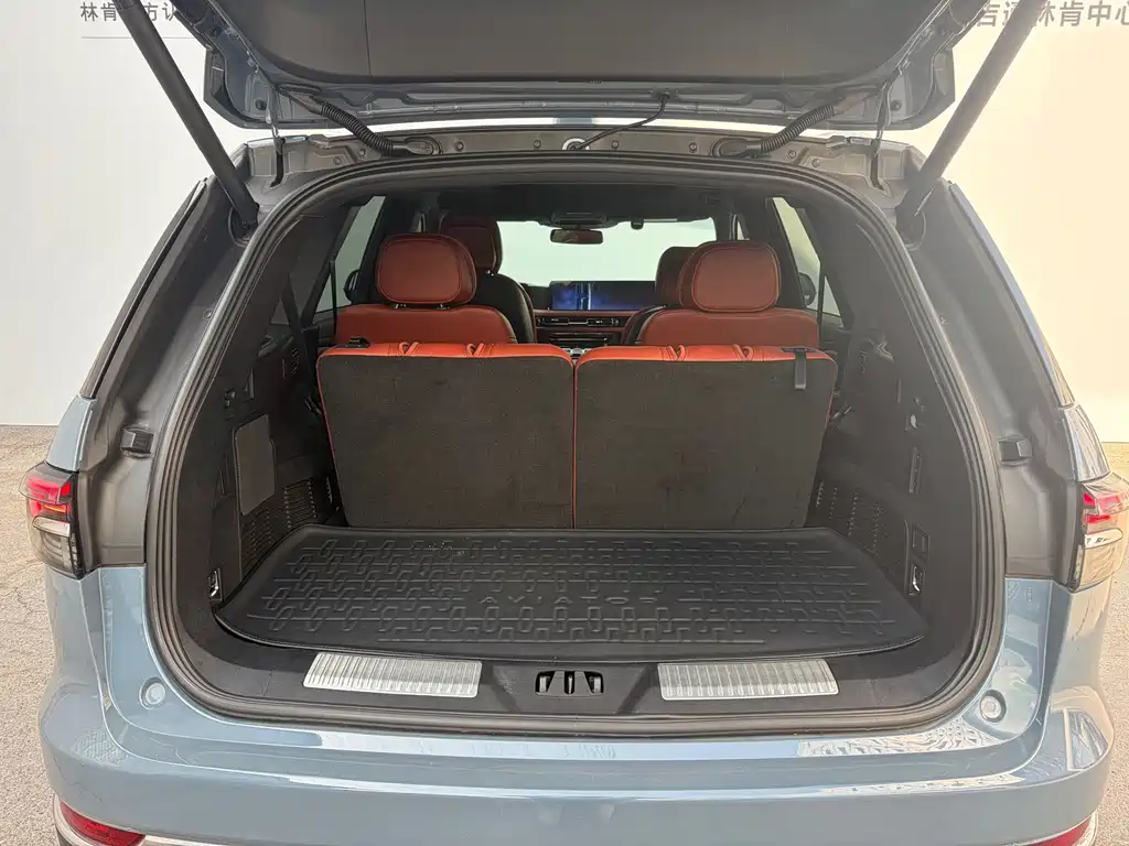 Lincoln Aviator — миниатюра 6