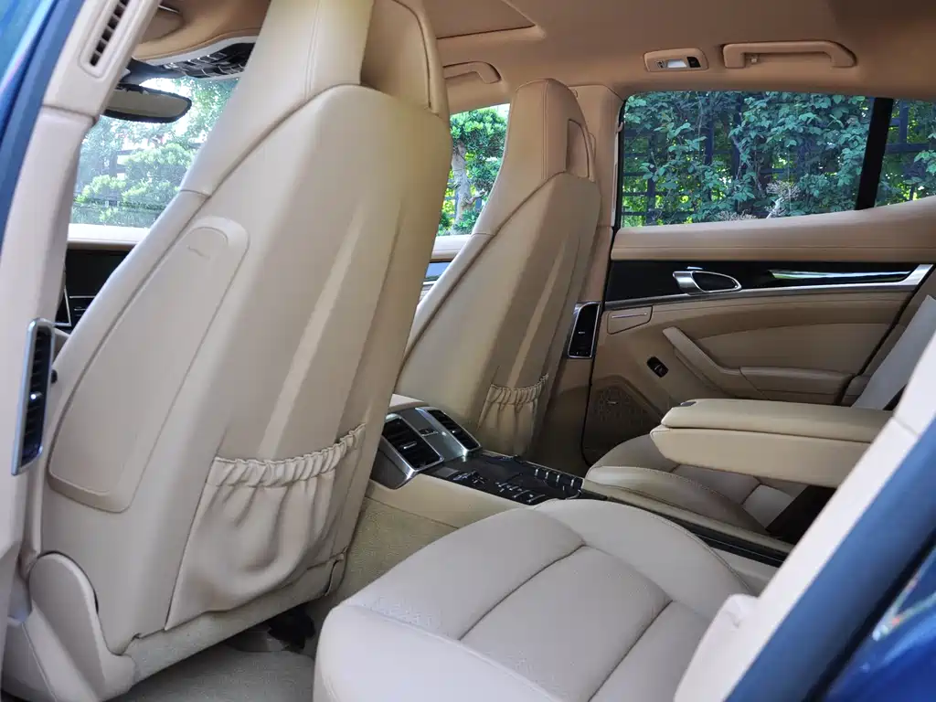 Porsche Panamera 2014 Panamera 4 3.0T