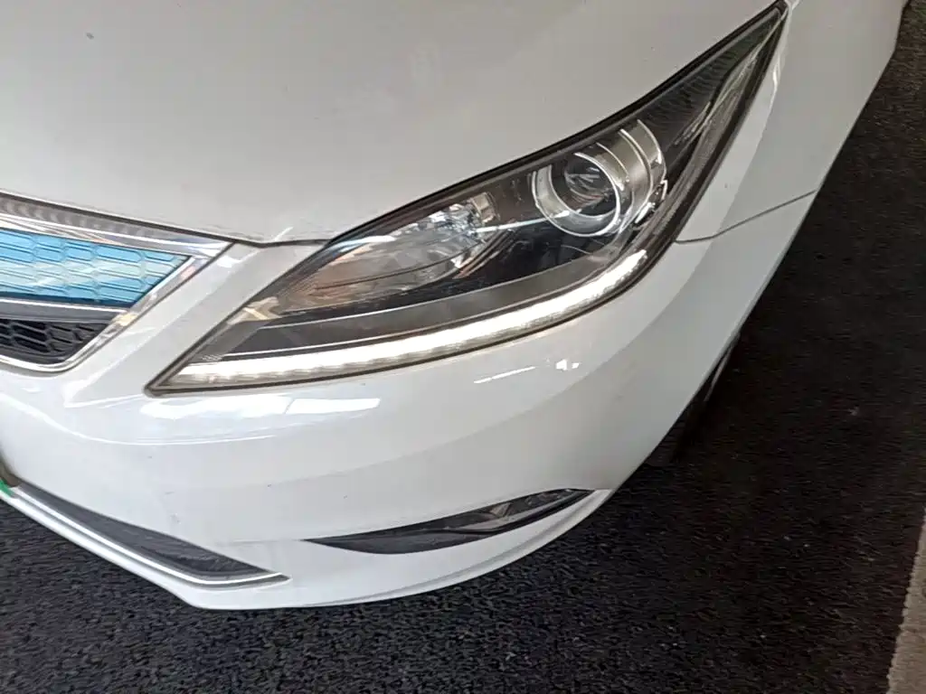 Changan Eado New Energy — миниатюра 24