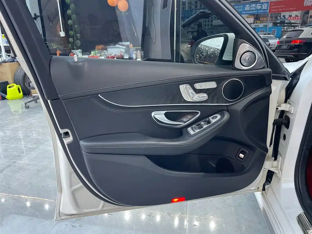 MERCEDES-BENZ C CLASS