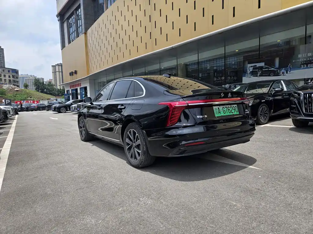 Hongqi Hongqi H5 — миниатюра 6