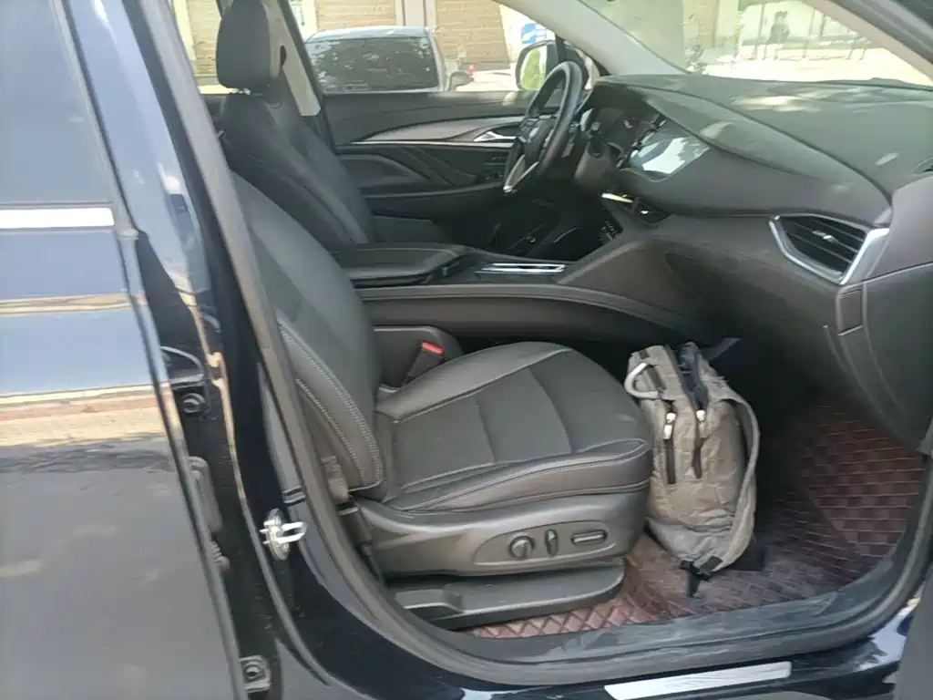 Buick Enclave — миниатюра 25